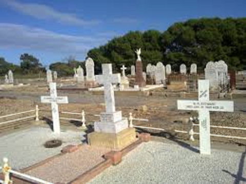 Historic Clan Ranald Shipwreck Graves - Attractions Las Vegas 0