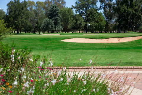 Howlong Golf Resort - Attractions 0