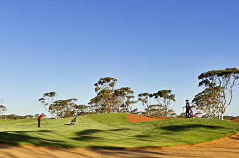 Kalgoorlie Golf Course - Attractions 1
