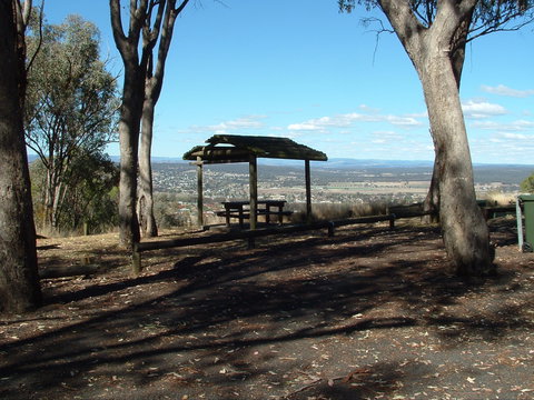 McIlveen Park Lookout - Attractions 0