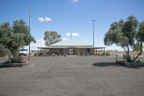 North Bourke Airport - Attractions 0