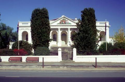 The Yass Courthouse - Attractions 2