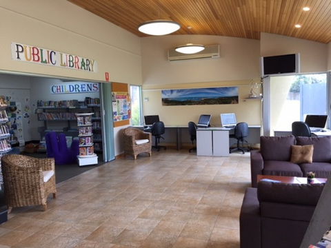Beachport Visitor Information Centre - Attractions 1