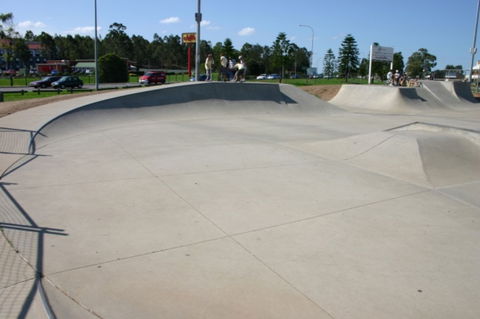 Campbelltown  Skate Park - Attractions 2