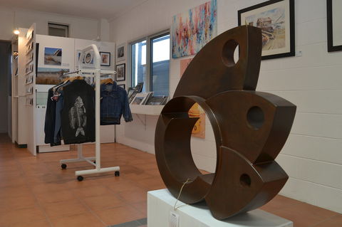 Gallery 45 - Attractions 1
