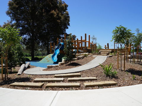Governor Phillip Park - Attractions 1
