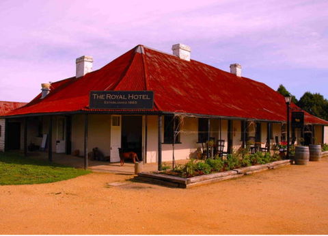 Gundaroo - Attractions 0