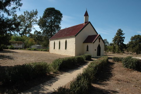 Gundaroo - Attractions 1