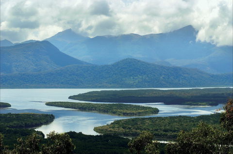 Hinchinbrook Island National Park - Attractions 0