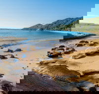 Lobster Beach - Attractions