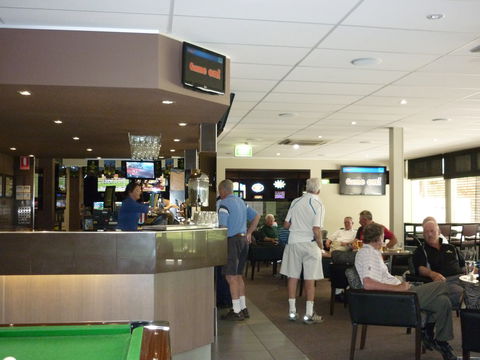 Queanbeyan Golf Club - Attractions 1