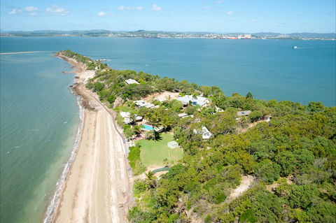 Quoin Island - Attractions 0