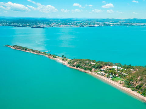 Quoin Island Retreat And Turtle Rehabilitation Centre - Attractions 1