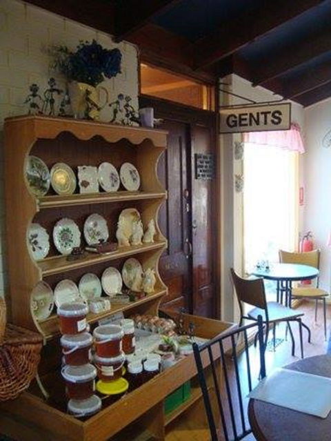 Train Stop Antiques - Attractions 1