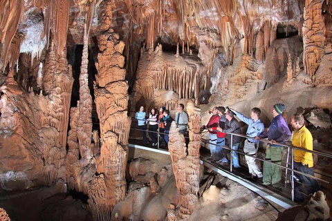 Jenolan Caves: Orient Cave Tour - Attractions 1