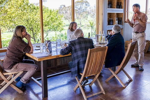 Bathurst Wine Trail Full-Day Private Tour With Tastings - Attractions 11
