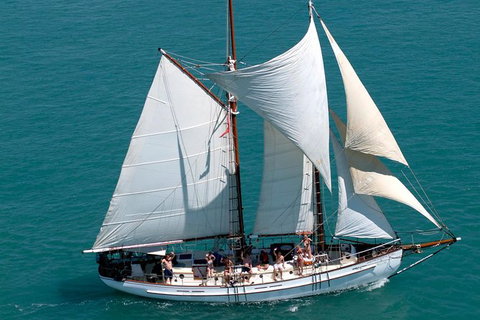 Whitehaven Beach Sailing And Snorkeling Cruise - Attractions 1