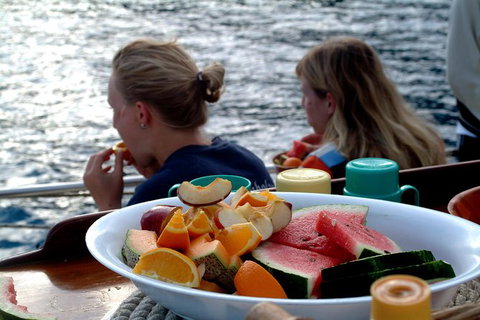 Whitehaven Beach Sailing And Snorkeling Cruise - Attractions 6