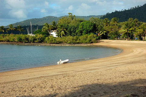 Shared Arrival Transfer: Proserpine Airport To Airlie Beach & Surrounds - Attractions 4