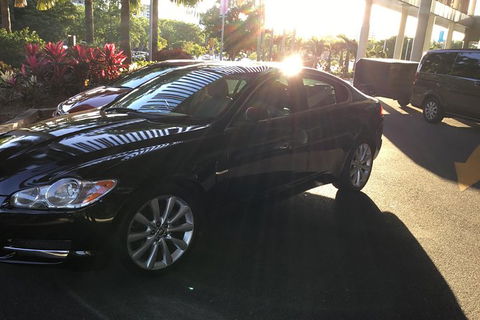 Jaguar Limousine Transfer Cairns Airport To City Or Return - Attractions Las Vegas 6