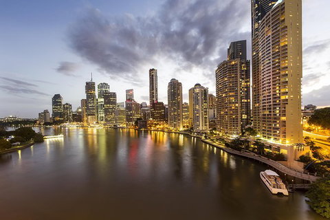 Return Trip For Brisbane Airport To And From Brisbane CBD For 4 Ppl - Attractions 1