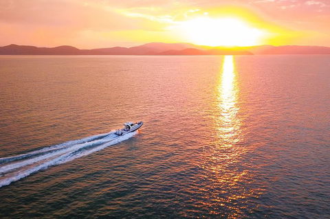 Sunset Cruise Private Charter Hamilton Island - Attractions 0