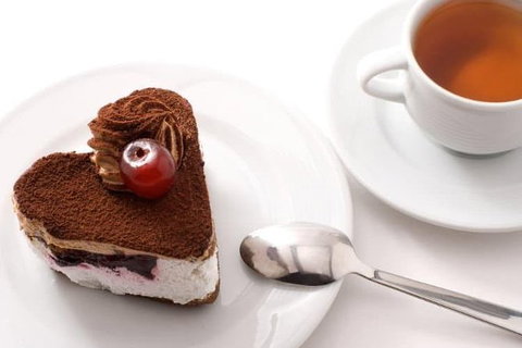 Romance Aircraft Flight + Scenic Tour + 3 Course Lunch + Beer Tasting + Hamper - See Attractions 1