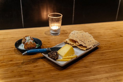 The Flavors Of Perth: Fremantle Wine & Bites Private Tour - Attractions 4