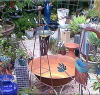Leaf  Stone Garden Gallery - Attractions