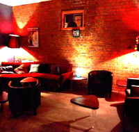 Club Voltaire - Attractions