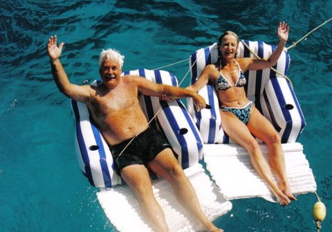 A Whitsunday Luxury Sailing Holiday - See Attractions 1