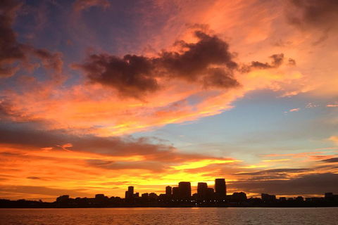 Tropical Light Sundowner Cruise With Drinks Included - Attractions 4