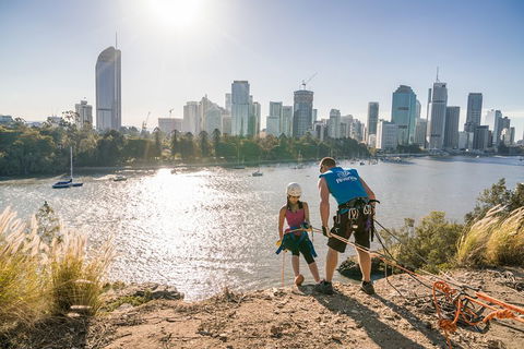 Abseiling The Kangaroo Point Cliffs In Brisbane - Attractions 1