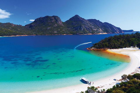 Wineglass Bay Private Charter Service - Attractions 1