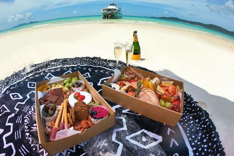 Reef & Whitehaven Landing - Attractions 2