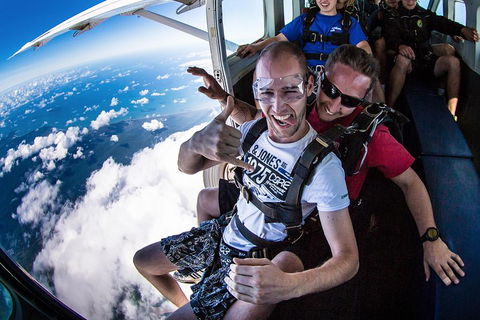 Reef And Rainforest Tandem Sky Dive In Cairns - Attractions 2