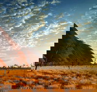 Highlights of Uluru Including Sunrise and Breakfast - Attractions