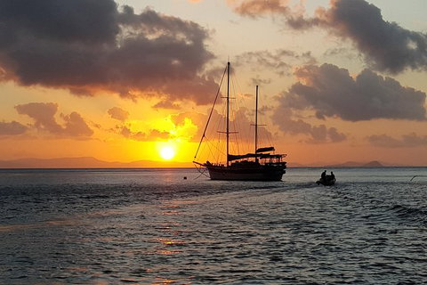 2-Day Whitsundays Sailing Adventure: SV Whitehaven - Attractions 4