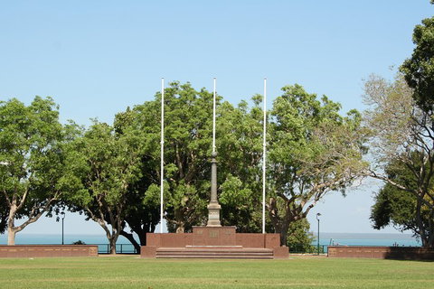 Darwin Walking Tour: World War II Reflections - Attractions 0