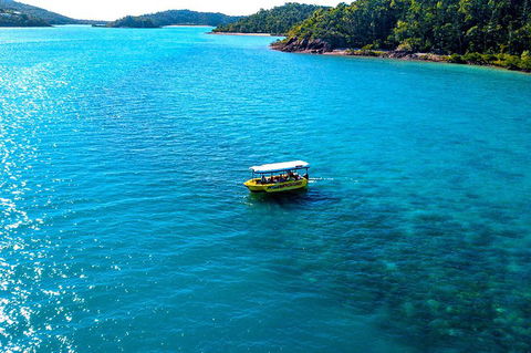 Airlie Beach Glass Bottom Boat Tour - Attractions 2