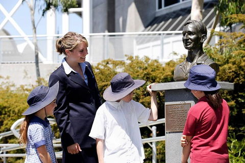 Ultimate Sports Lovers Bus Tour Of Melbourne - See Attractions 4